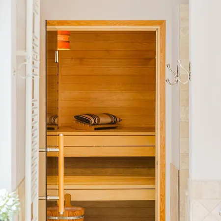 Kamin-haus-nr-3-mit-sauna-in-burg